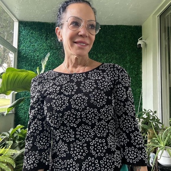 Papell Floral Sequined Black and White Beaded Cropped Top Blouse Cocktail Weddin - Picture 4 of 6